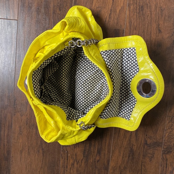 Marc Jacobs Yellow Patent Leather Flap Chain Hobo - Picture 5 of 6